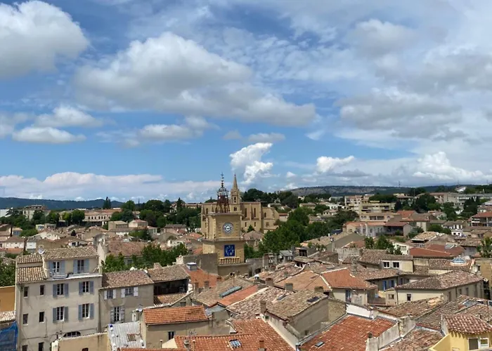 Charmant T2 En Plein Centre Ville De Cavaillon