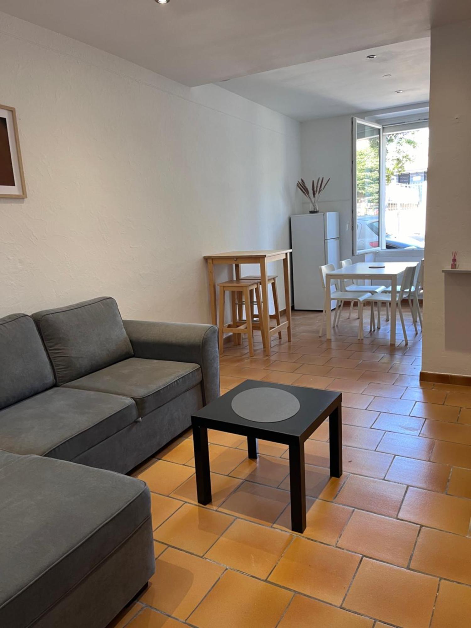 T2 En Plein Centre De Apartment Cavaillon